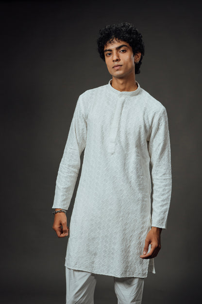Safaid-e-Noor Kurta with pajama